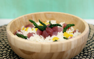 insalata di riso con tonno rosso